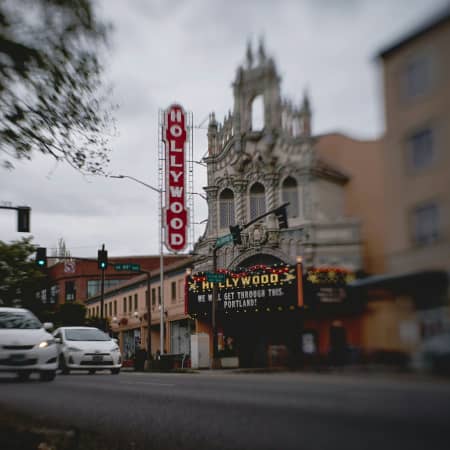 Hollywood Theater, Portland